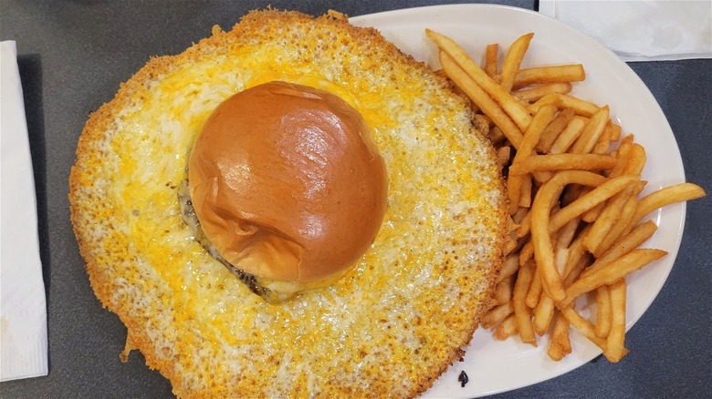 Friendly's cheese skirt burger