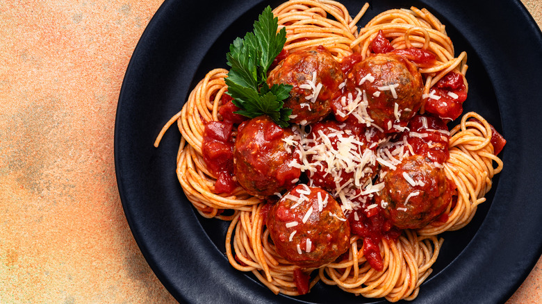 Plate of spaghetti and meatballs