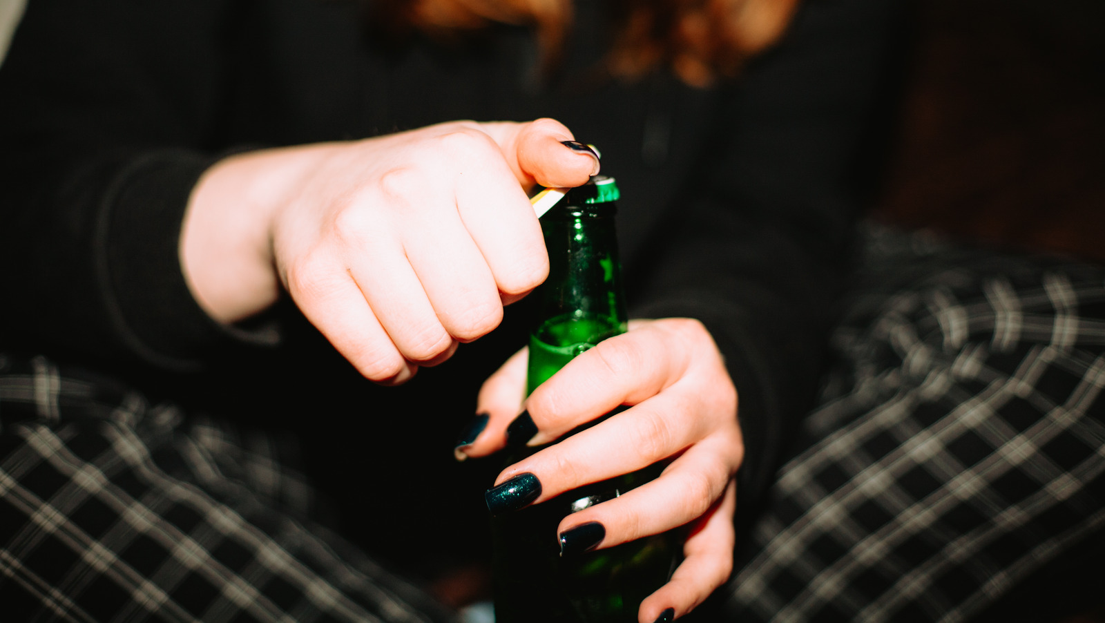 How To Crack Open Beer Without A Bottle Opener