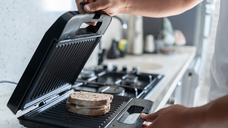 Grilled cheese in press