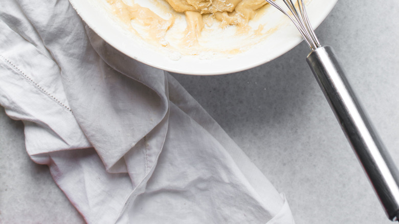 vanilla cake batter in bowl