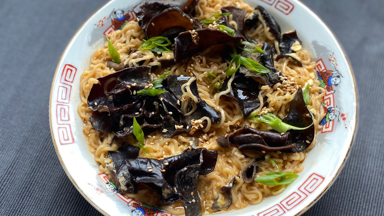 Mushroom ginger ramen