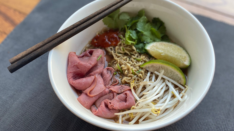 ramen with roast beef, lime