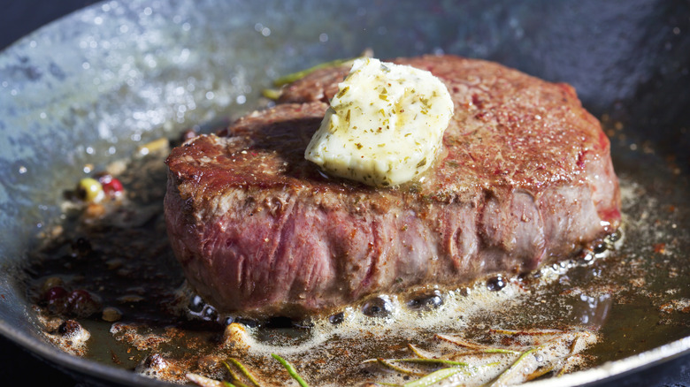 Steak frying