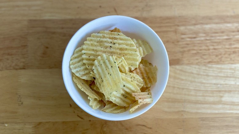 bowl of tzatziki chips