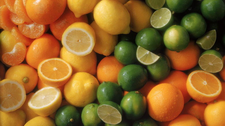 colorful pile of citrus fruits