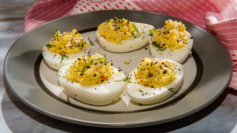 Deviled eggs with bagel seasoning