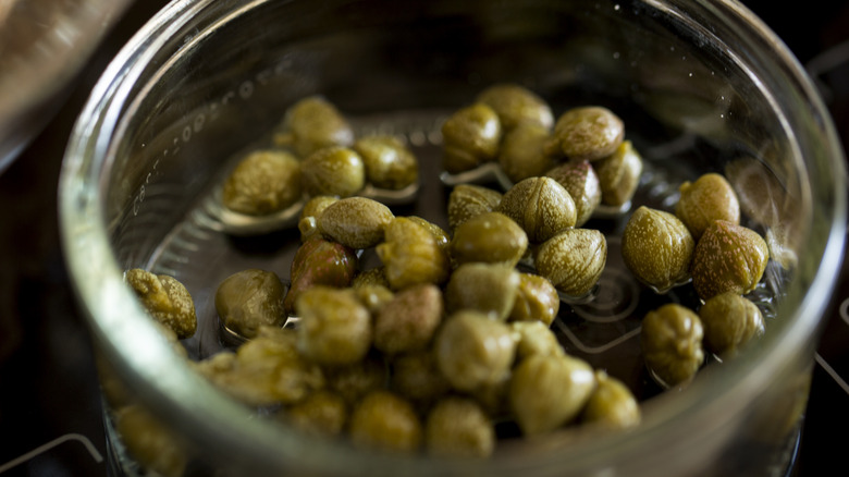 Capers in a glass bowl