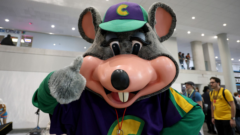 Someone dressed up as Chuck E. Cheese