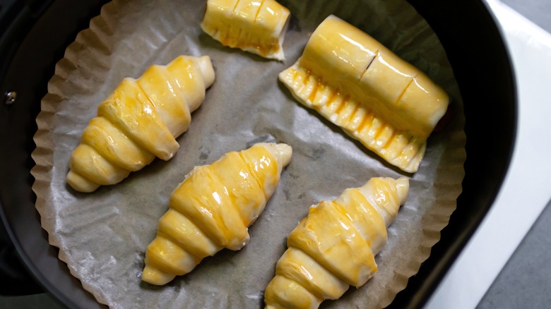 Pastries in air fryer