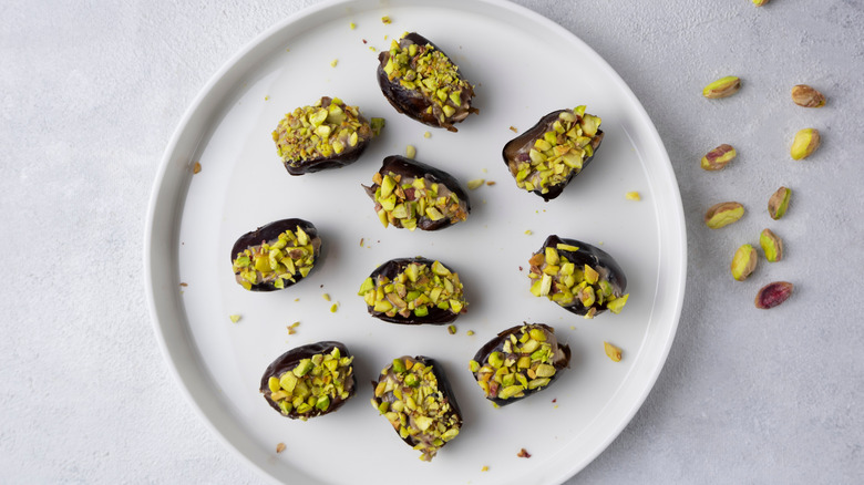 Pistachio-filled dates