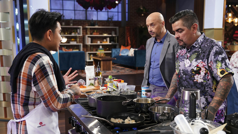 judges Joe Bastianich and Aarón Sánchez