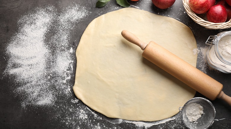 pie dough and rolling pin