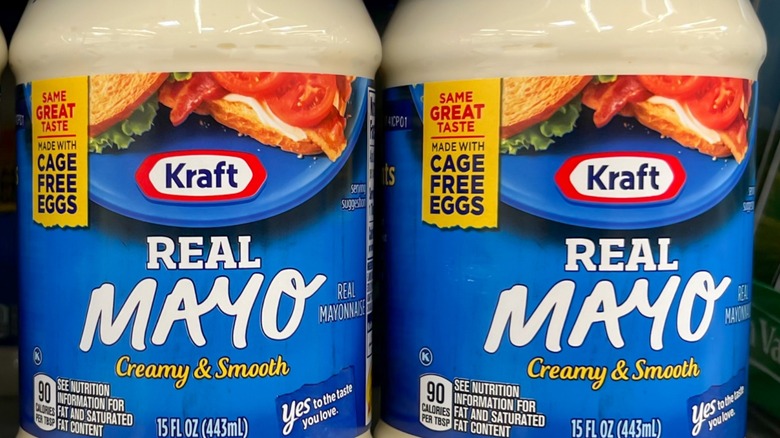 Jar of Kraft real mayo on store shelf