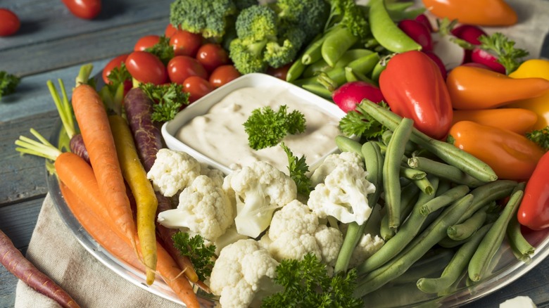 Vegetable platter with ranch dip