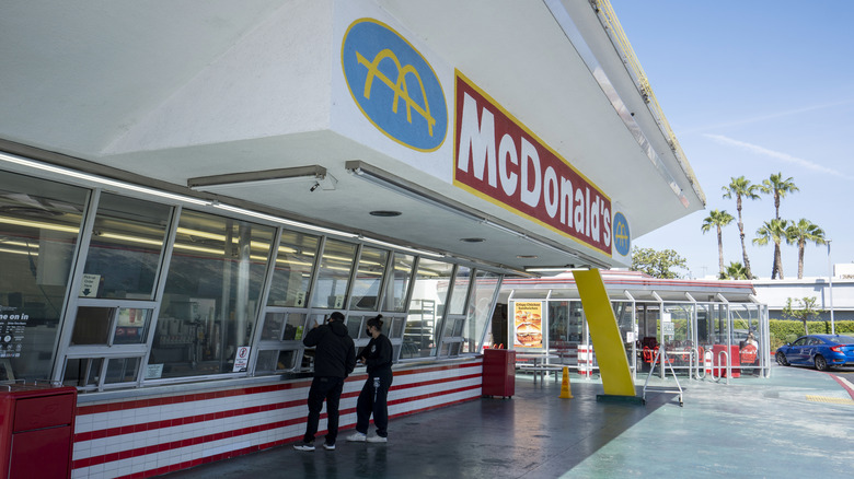 retro mcdonald's exterior