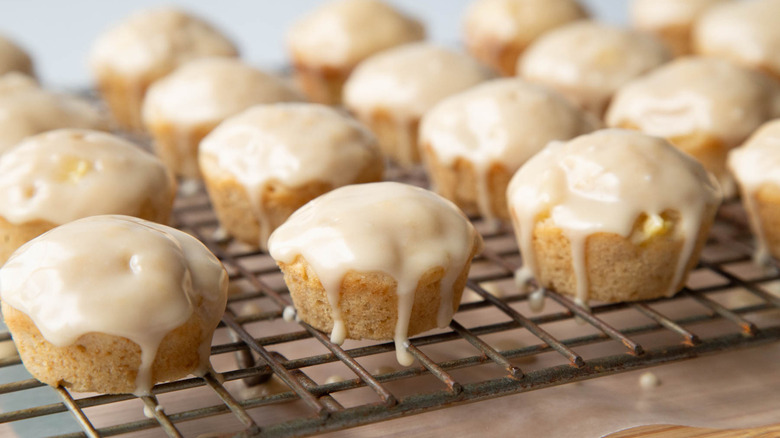 Glazed fritters on wire rack