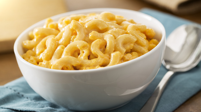 Slightly creamy mac and cheese