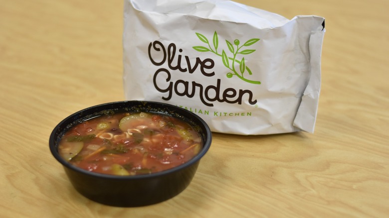 Olive Garden minestrone soup