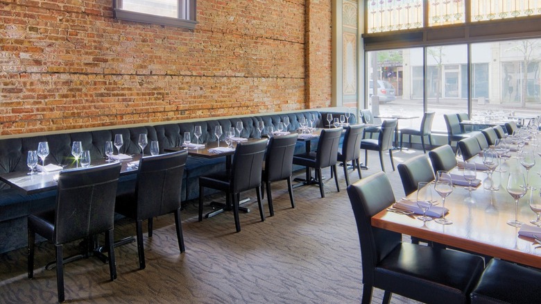 interior of Cento Ristorante in Madison, Wisconsin.