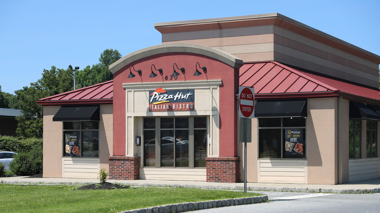 Exterior of Pizza Hut restaurant