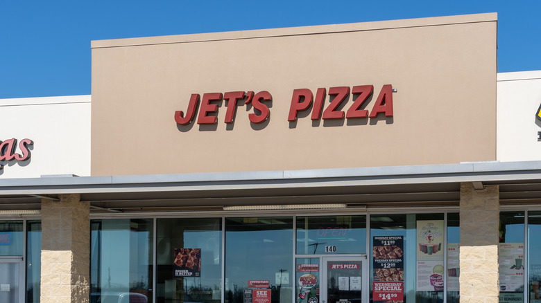 Jet's Pizza storefront with signage