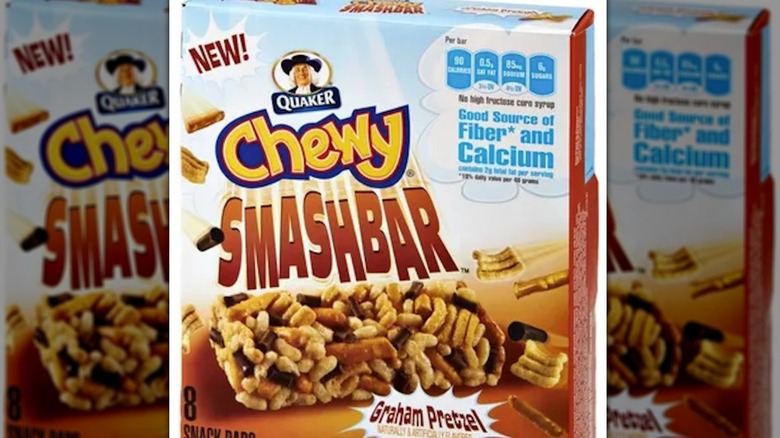 Box of Quaker Chewy Smashbar snacks