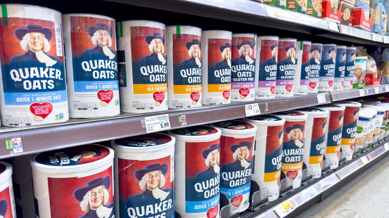 Canisters of Quaker Oats on store shelves