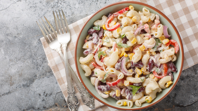 Pasta salad with ranch dressing