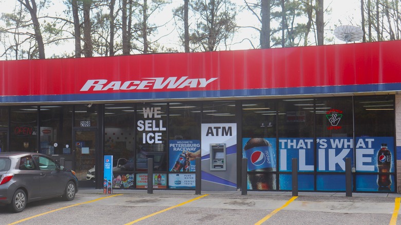 Raceway convenience storefront