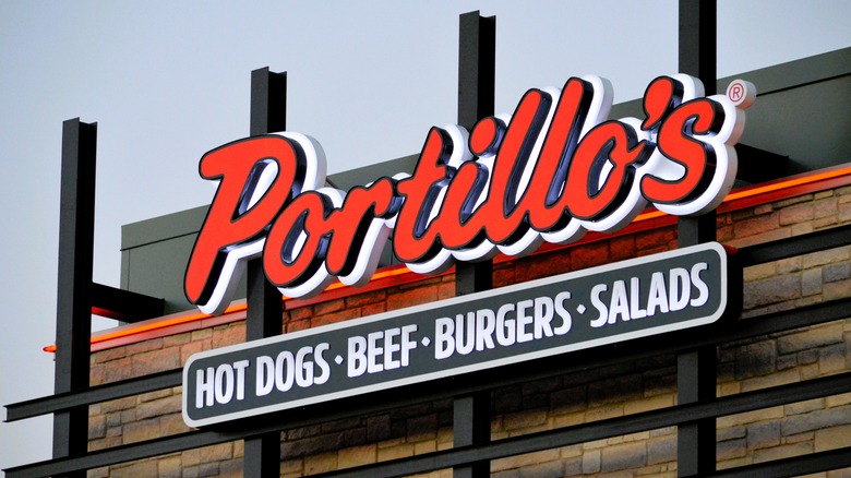 Portillo's restaurant signage