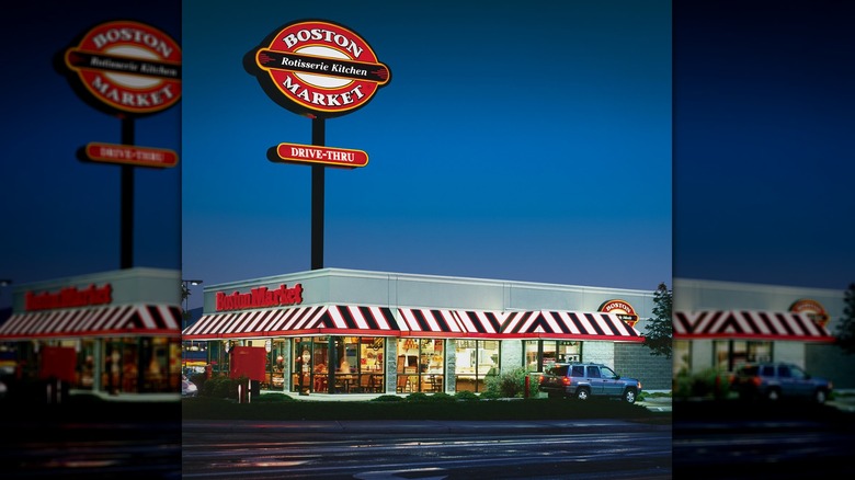 Exterior of Boston Market restaurant