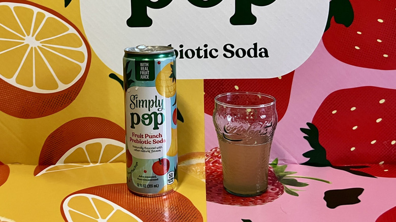 Simply Pop Fruit Punch can and glass