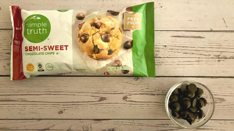 Simple Truth Semi-Sweet Chocolate Chips package and chocolate chips in clear ramekin