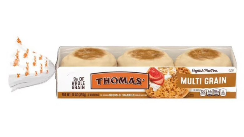 Package of Thomas' Multigrain English Muffins