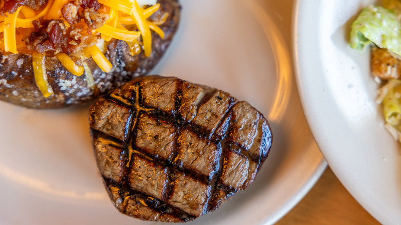 Texas Roadhouse sirloin meal