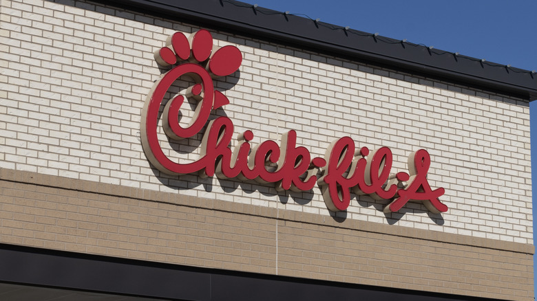 chick-fil-a exterior