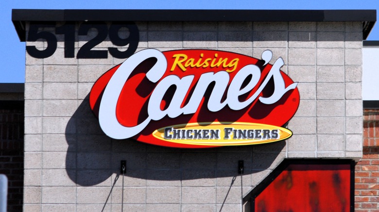 raising cane's exterior