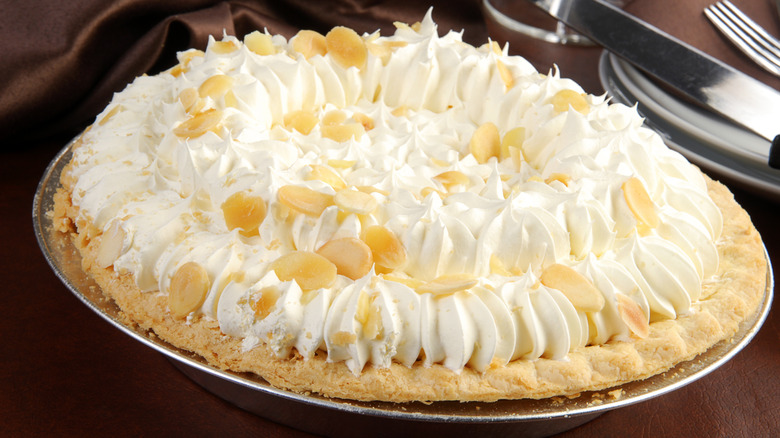 Homemade banana cream pie