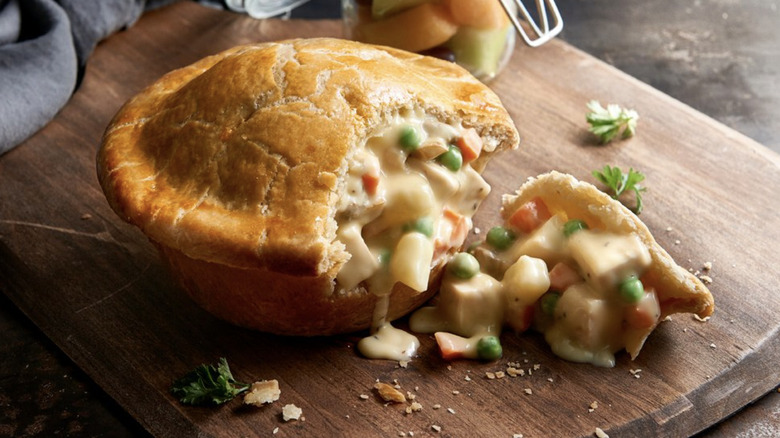 Claim Jumper chicken pot pie