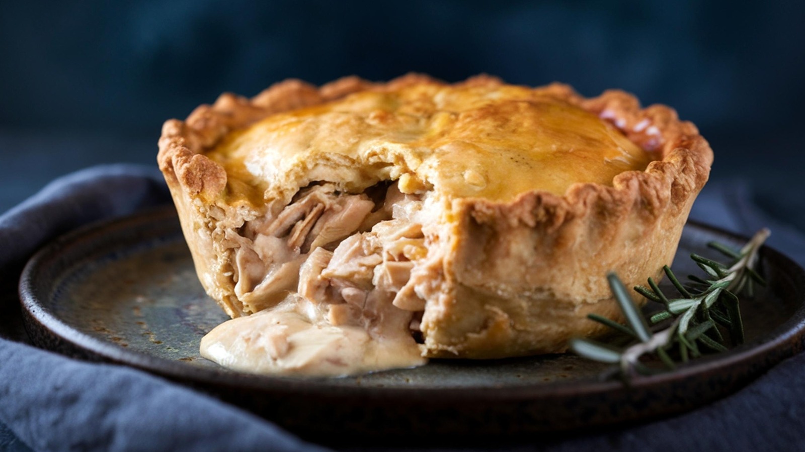 The 8 Best And 4 Worst Chain Restaurant Chicken Pot Pies