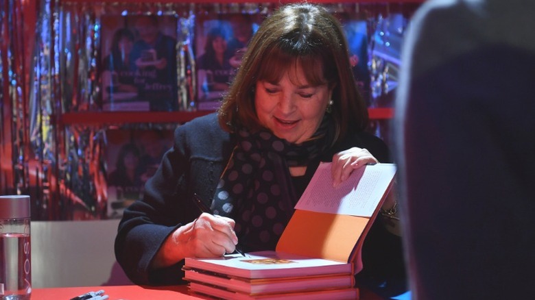 Ina Garten signs book