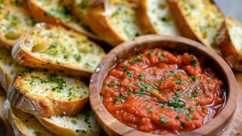 Galic bread and tomato sauce