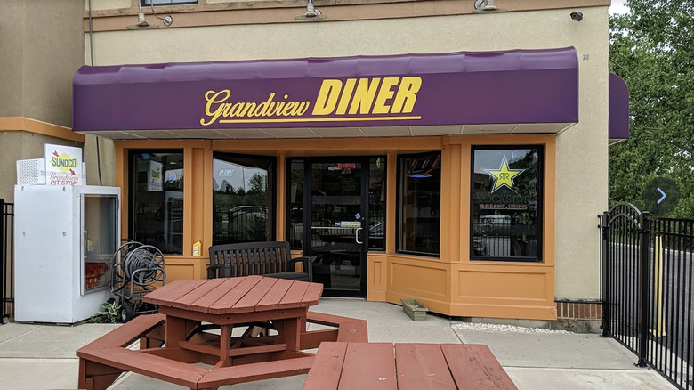 Grandview Diner front entrance in Columbus, Ohio