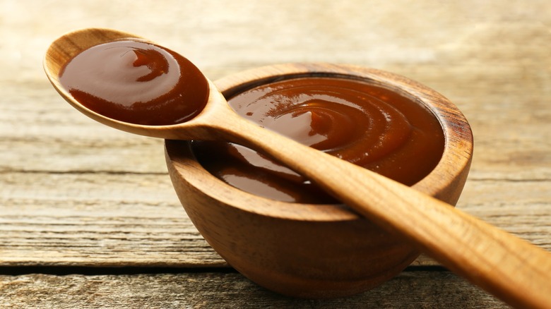 bowl of barbecue sauce