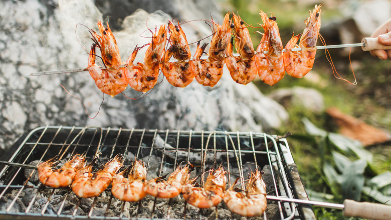 Grilling shrimp skewers