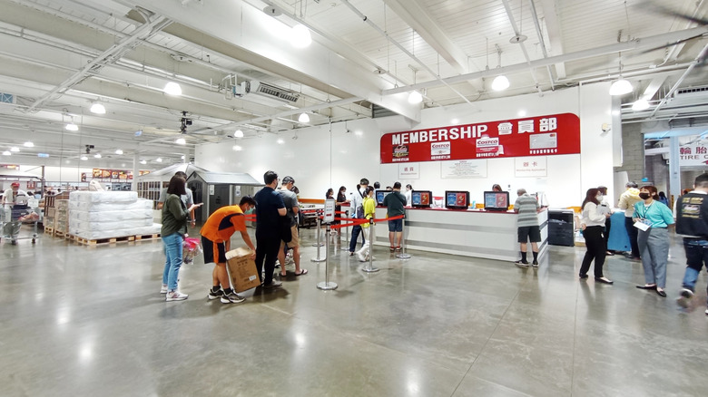 Costco's customer service counter