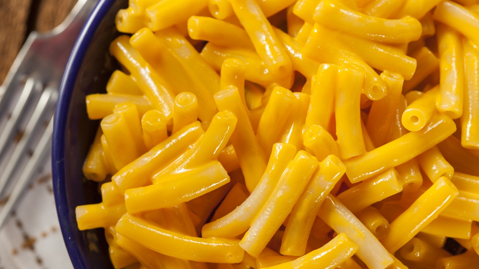 The Creamy Ingredient You Need For Better Boxed Mac And Cheese