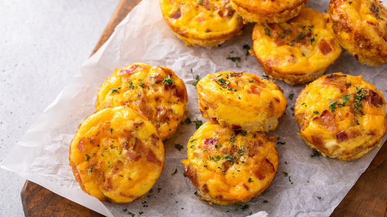 Breakfast egg bites with bacon and cheddar