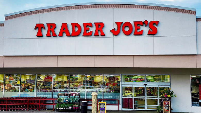 entrance to trader joe's supermarket